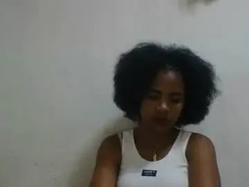 Joliedonnue  live sex cam