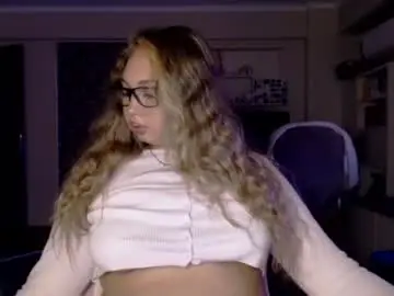 Kimlee4  live sex cam