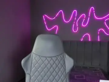 Nyx_dolll  live sex cam