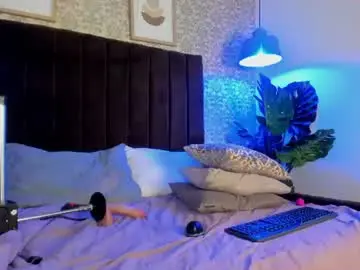 Roussy_spicy  live sex cam