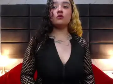 Taraablack  live sex cam