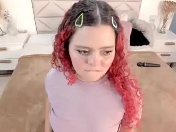 Twwiiggy19  live sex cam