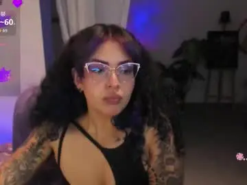 Witchofhearts  live sex cam