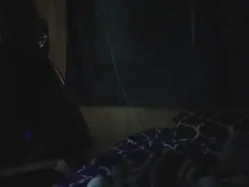Bongcrosby  live sex cam