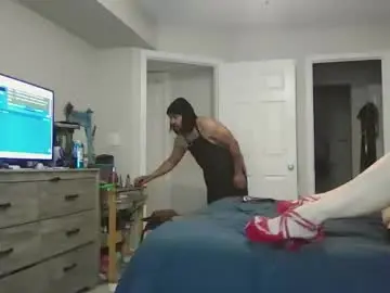 Busybee83  live sex cam