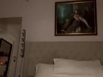 Juicieluciexxx  live sex cam