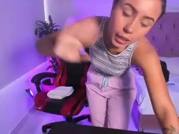Julieta_fn  live sex cam