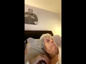 Lindahope1939  live sex cam