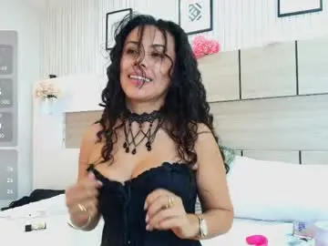 Naoomi_cruz  live sex cam