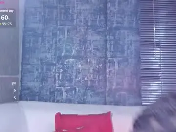 Nathalyleen  live sex cam