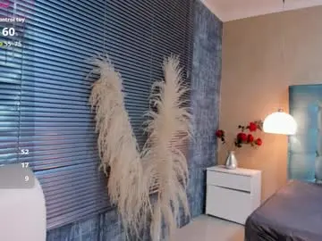 Nathalyleen  live sex cam