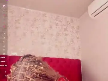 Nathalyleen  live sex cam