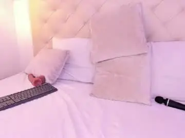 Nina_joyce  live sex cam