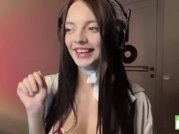 Shaynenazzaro  live sex cam