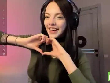 Shaynenazzaro  live sex cam