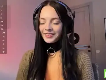 Shaynenazzaro  live sex cam
