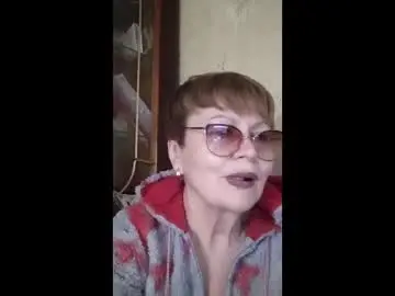 Sophieburnsx  live sex cam