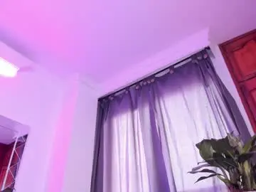 Violetarainn  live sex cam