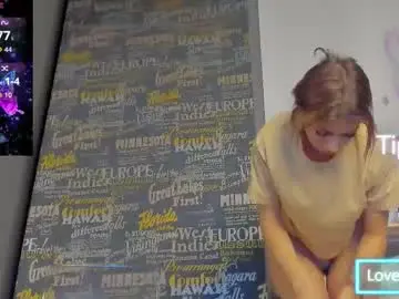 Abbieraye  live sex cam