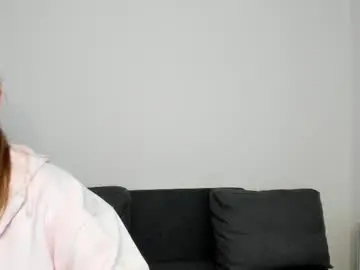 Arya_thomas  live sex cam