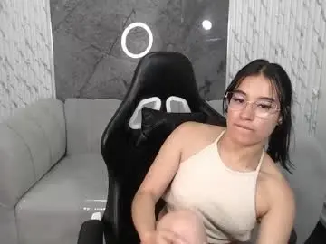 Baby_khloe_b  live sex cam