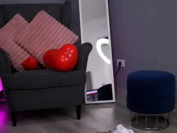 Crystalsilk  live sex cam