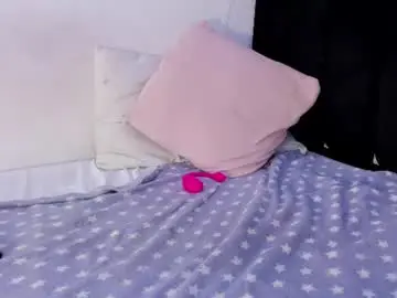 Hellokitty38  live sex cam