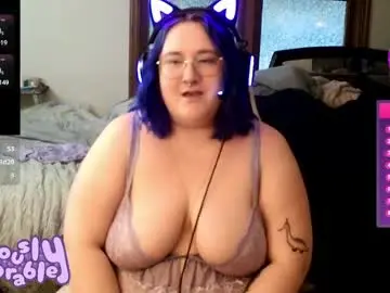 Hideouslyadorable95  live sex cam