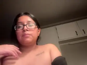 Honeybo91  live sex cam