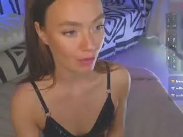 Kellyfouler  live sex cam