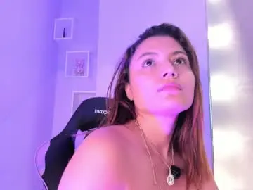 Littletammy4u  live sex cam