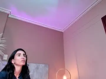 Ninacavallli  live sex cam