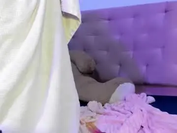 Chellfox  live sex cam