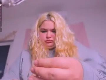 Freakcute_friends  live sex cam