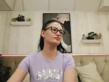 Hellendesire  live sex cam