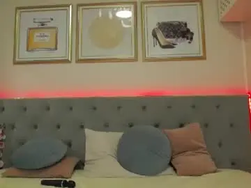 Hellendesire  live sex cam