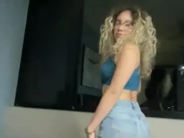 Itzjayxo  live sex cam