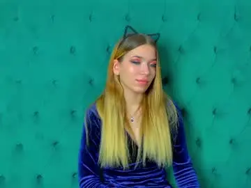 Noradelon  live sex cam