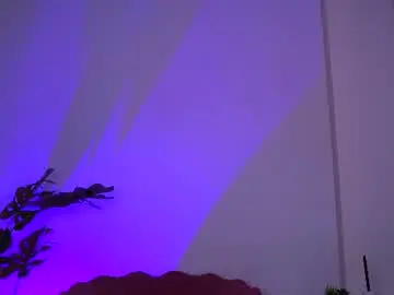 Redlaraa  live sex cam
