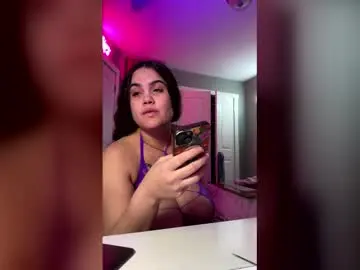 Smoothmami  live sex cam