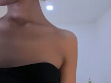 Sofia_martinez9  live sex cam