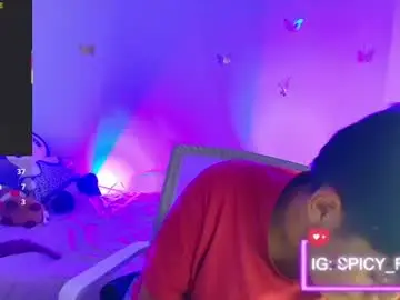 Spicyferny  live sex cam