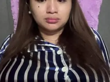 Xtremelyasian  live sex cam