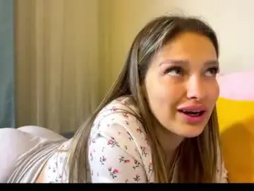 Babyy_miley  live sex cam