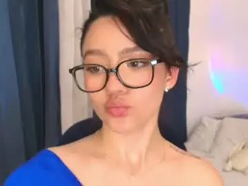 Itsliaa  live sex cam