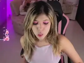 Nataasha___  live sex cam