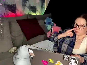 Ohnicolle  live sex cam