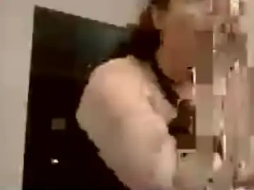 Ryrysmommy2434  live sex cam