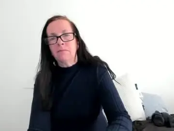 Softpeachgoddess  live sex cam