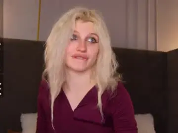 Ashlycross  live sex cam